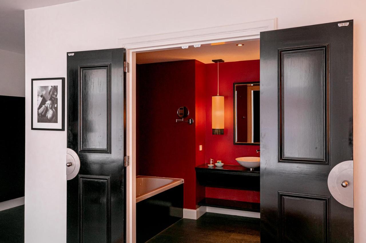 Le Theatre Hotel Maastricht Bagian luar foto