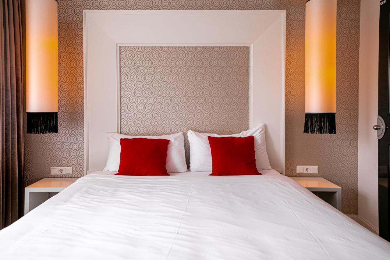 Le Theatre Hotel Maastricht Bagian luar foto